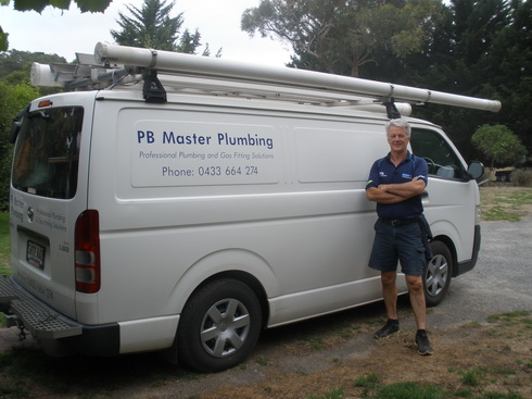 PB Master Plumbing logo
