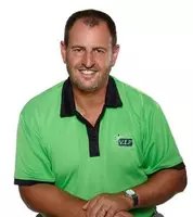 VIP Lawns & Gardens logo