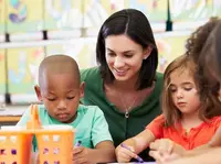 Enlightened Buzz Babysitting and Nannies logo