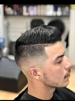 House Of Lords Barbers and Grooming Products logo